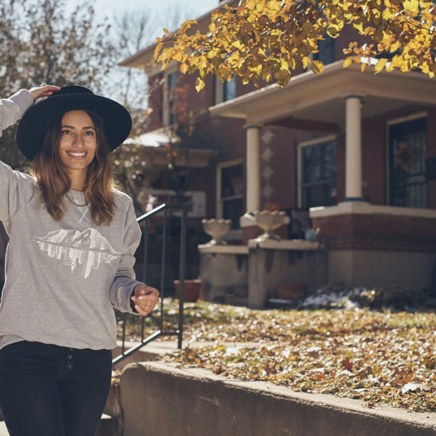 The Doc - Vintage Crew Neck Sweatshirt - Grey